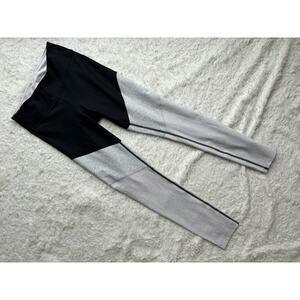 Outdoor Voices Black Colorblock 7/8 Leggings Size Small